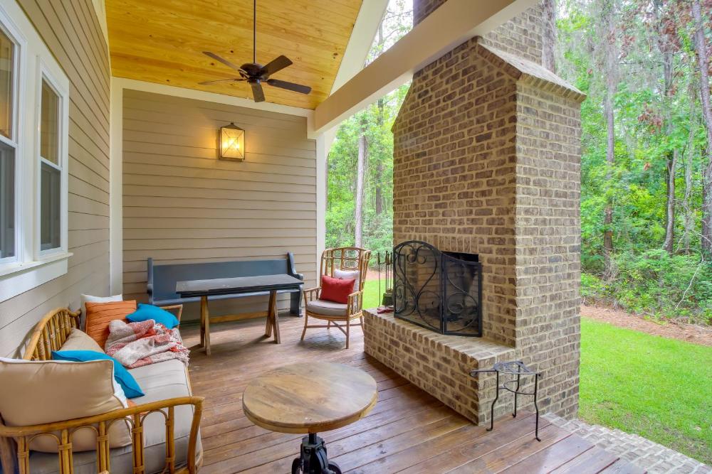 Spacious Midway Cottage with Porches, Near Hunting!